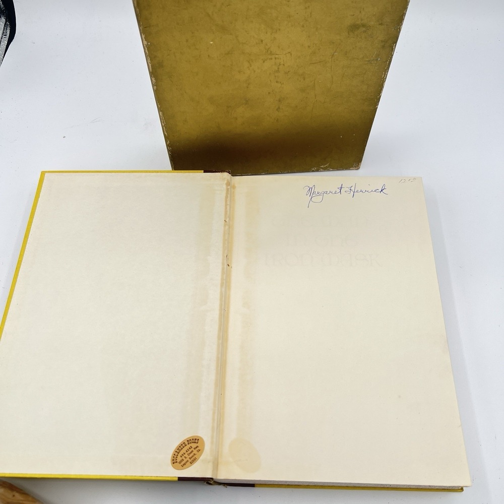 The‎ Man In The Iron Mask by Alexandre Dumas , Heritage Club 1964 - Hardcover - Picture 9 of 16